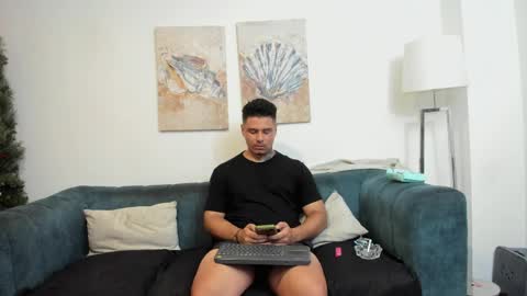 straight__friends online show from April 8, 2:50 pm