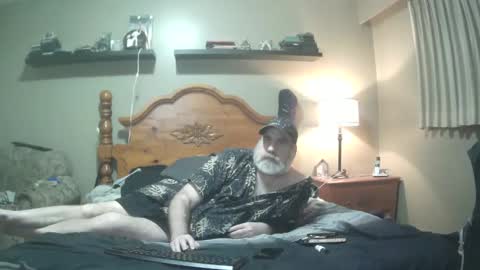 Straightbear4you online show from February 27, 8:17 am