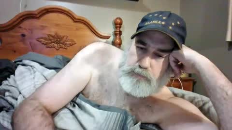 Straightbear4you online show from November 8, 10:59 am