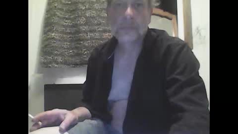 straightmaletouse online show from May 26, 9:38 am