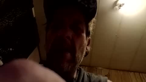 Snapshot of straighttoy chatting on January 24, 2:39 am straighttoy online show from January 24, 2:39 am