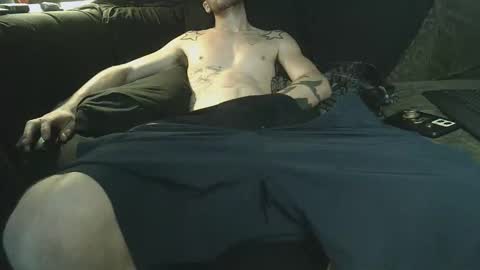 Snapshot of straitpipermann22 chatting on October 26, 3:40 pm straitpipermann22 online show from October 26, 3:40 pm