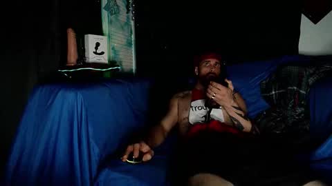 Snapshot of straitpipermann22 chatting on November 14, 12:42 am straitpipermann22 online show from November 14, 12:42 am