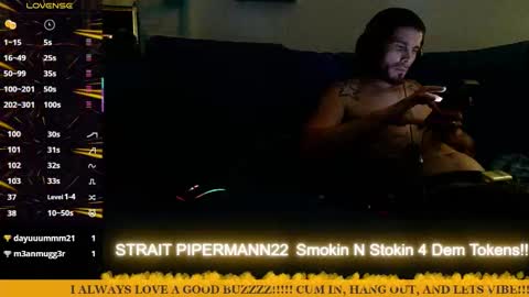 Snapshot of straitpipermann22 chatting on December 2, 1:44 am straitpipermann22 online show from December 2, 1:44 am