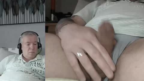 Snapshot of stranger1966 chatting on May 15, 11:28 am Stranger online show from May 15, 11:28 am