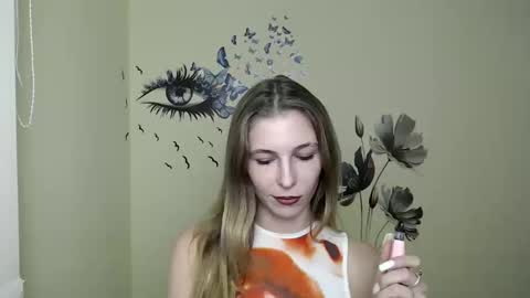 Amalia online show from December 8, 4:18 pm