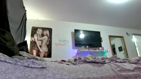 strangestslut online show from September 22, 7:54 am