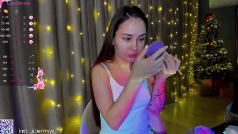 Laura online show from January 3, 3:38 am