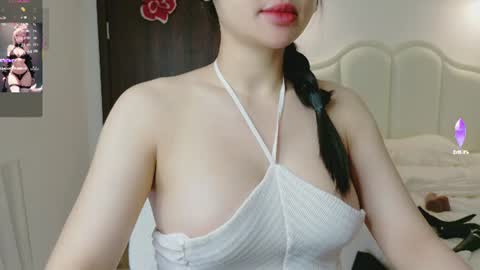 Snapshot of strawberry_loveee chatting on August 2, 3:21 pm strawberry_loveee online show from August 2, 3:21 pm