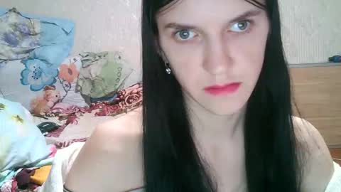 Strawberry Storm online show from April 20, 4:43 pm