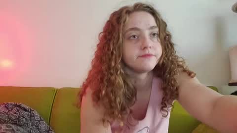 Strawberrylotsacake online show from September 28, 2:33 pm