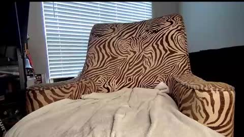 Snapshot of stricked chatting on February 16, 4:10 pm JVCKRABBIT online show from February 16, 4:10 pm