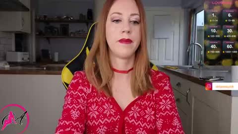 Amorina online show from December 9, 10:11 am