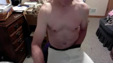 Snapshot of strokerace4020 chatting on December 19, 9:55 pm strokerace4020 online show from December 19, 9:55 pm