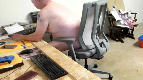 strokingdragon48 online show from April 13, 3:39 pm