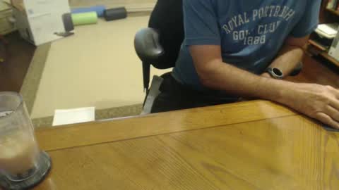 Snapshot of stromg2000 chatting on December 30, 5:55 pm stromg2000 online show from December 30, 5:55 pm