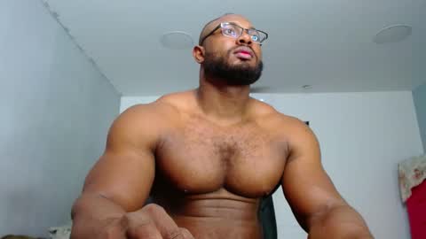 Snapshot of strong_george1 chatting on January 15, 8:05 pm strong_george1 online show from January 15, 8:05 pm