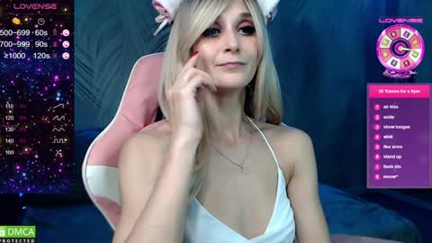 Snapshot of strongalice chatting on December 7, 1:14 am The best athletic body on the site online show from December 7, 1:14 am