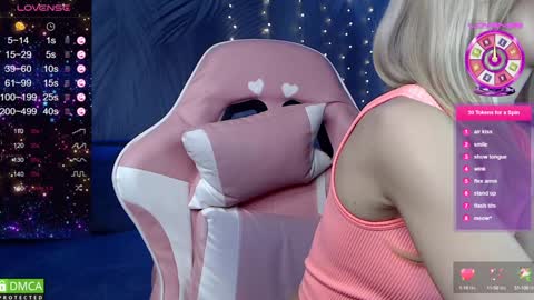 Snapshot of strongalice chatting on December 10, 1:43 am The best athletic body on the site online show from December 10, 1:43 am