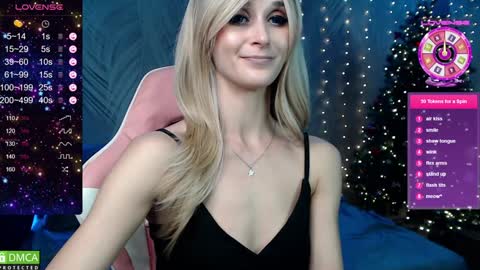 Snapshot of strongalice chatting on December 17, 1:18 am The best athletic body on the site online show from December 17, 1:18 am