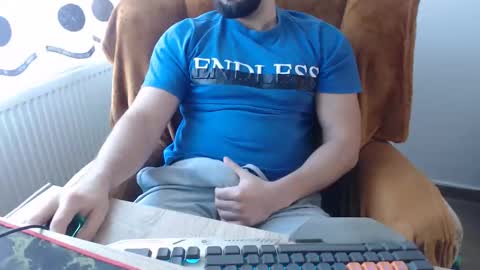 StrongCoffee online show from November 19, 8:47 am