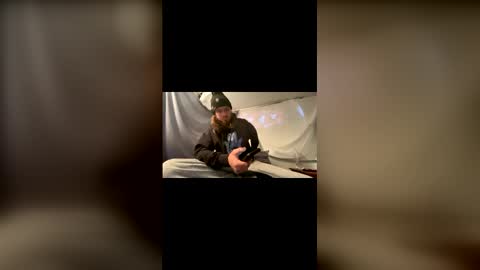 strumie3534336684 online show from November 27, 5:15 pm