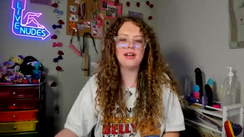 Strwbby online show from July 2, 3:23 am