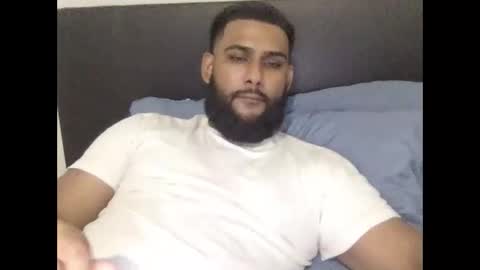 Snapshot of stuckinthe222 chatting on November 1, 3:19 am stuckinthe222 online show from November 1, 3:19 am