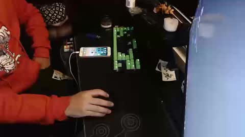 stud69861714 online show from October 13, 9:09 am