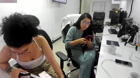 studcb_ online show from November 17, 11:43 pm