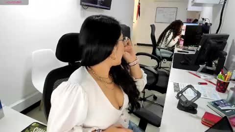 studcb_ online show from December 18, 3:51 pm