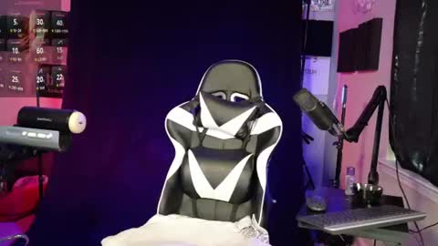 Ryan Long online show from July 17, 2:45 pm