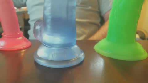 Snapshot of studinto chatting on February 16, 4:21 pm BadBrad online show from February 16, 4:21 pm