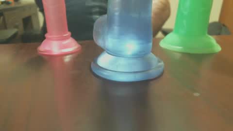 Snapshot of studinto chatting on February 19, 11:06 am BadBrad online show from February 19, 11:06 am