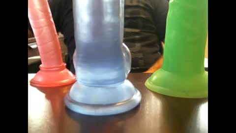 Snapshot of studinto chatting on February 20, 6:24 pm BadBrad online show from February 20, 6:24 pm