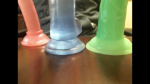 Snapshot of studinto chatting on March 4, 4:38 am BadBrad online show from March 4, 4:38 am