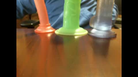 Snapshot of studinto chatting on October 17, 5:32 am BadBrad online show from October 17, 5:32 am