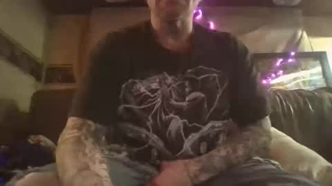 Snapshot of studio311 chatting on November 28, 9:01 am studio311 online show from November 28, 9:01 am