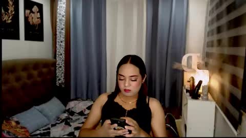 Snapshot of studqueendomi chatting on April 16, 6:09 pm studqueendomi online show from April 16, 6:09 pm
