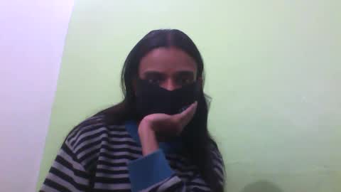 Snapshot of stylish0000008 chatting on December 13, 12:50 pm Indian Couple online show from December 13, 12:50 pm