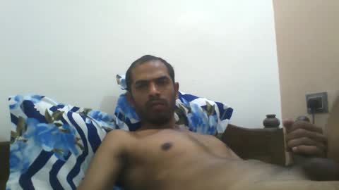 Snapshot of stylish0000008 chatting on October 20, 8:37 am Indian Couple online show from October 20, 8:37 am