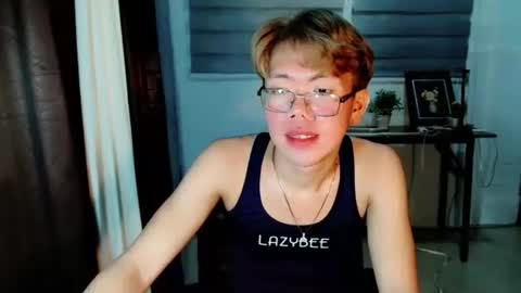 Su-jin online show from April 16, 4:02 am