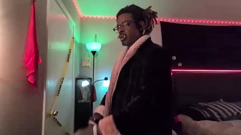 Snapshot of suavechocolatecity chatting on September 28, 1:27 pm Hot Chocolate online show from September 28, 1:27 pm