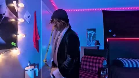 Snapshot of suavechocolatecity chatting on November 30, 8:40 am Hot Chocolate online show from November 30, 8:40 am