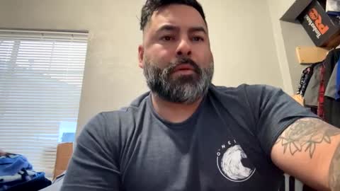 suavecito67 online show from December 12, 12:38 am