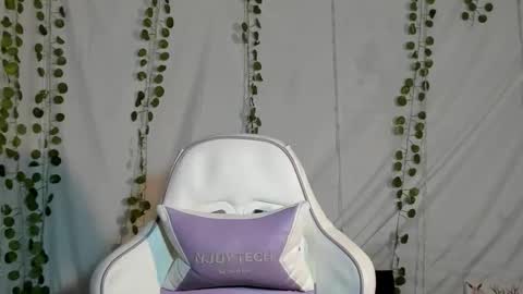 Snapshot of subgirlrs chatting on October 23, 5:07 am subgirlrs online show from October 23, 5:07 am