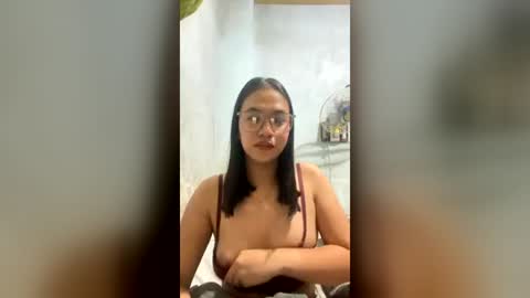 Snapshot of submissivenimss chatting on July 23, 6:17 pm submissivenimss online show from July 23, 6:17 pm