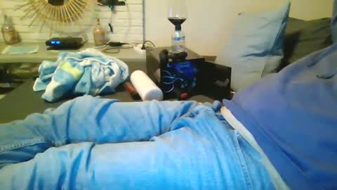 Snapshot of submissivguy chatting on January 7, 6:35 pm submissivguy online show from January 7, 6:35 pm