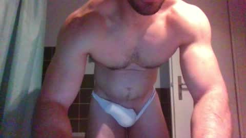 Snapshot of subsl4ve1998 chatting on November 3, 4:19 pm subsl4ve1998 online show from November 3, 4:19 pm