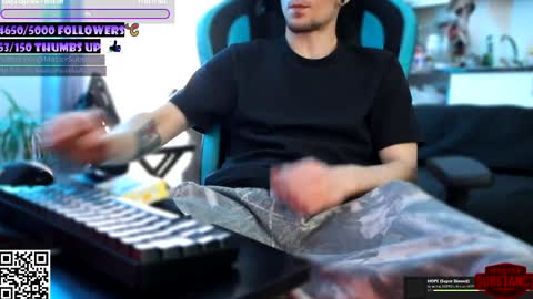 Im Substanc3  online show from April 7, 8:15 am